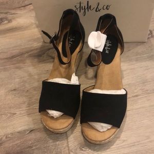 NWT Style & Co black wedge heels